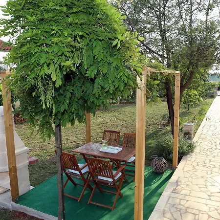 Garden Appartement Pula